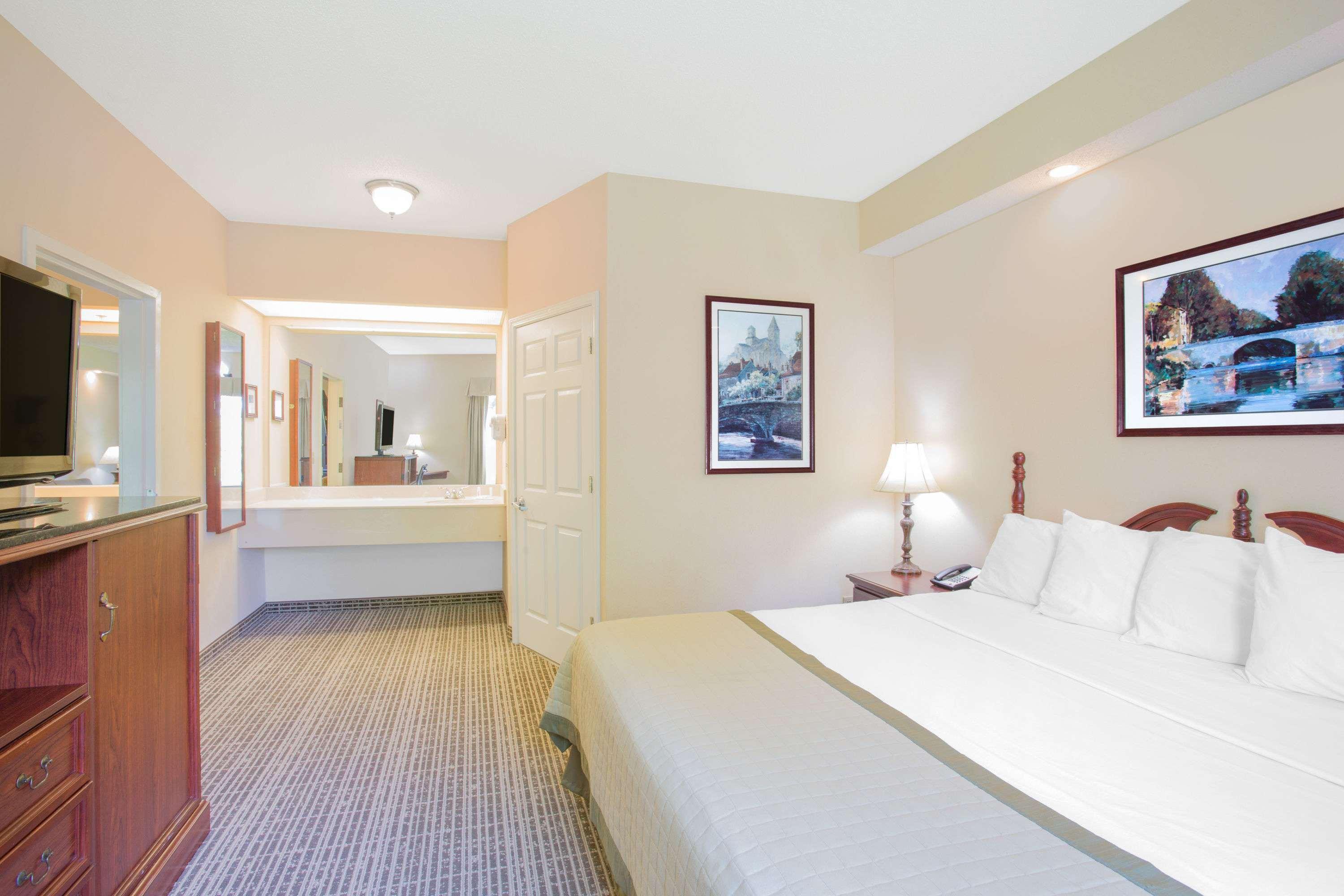 Comfort Inn Martinsville Exterior photo