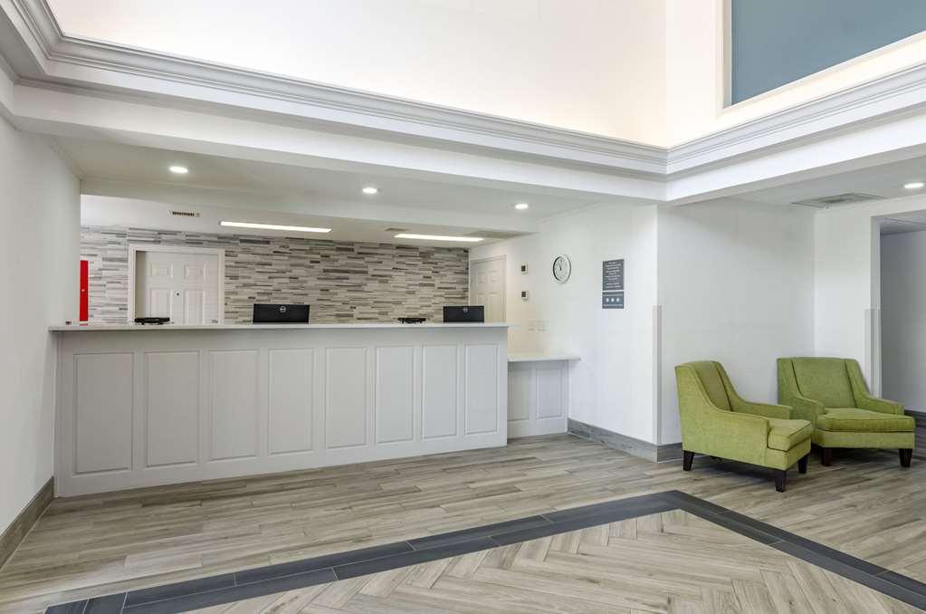 Comfort Inn Martinsville Interior photo